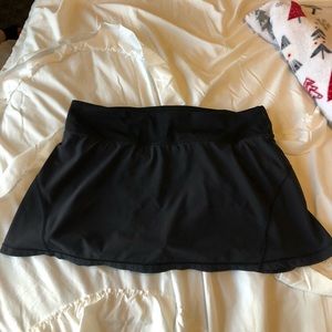 Black lululemon skirt